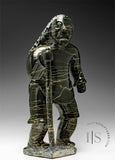 VIEUX Homme Inuk de 18 pouces par Norman Qumuataq *Uphill Walker*