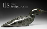 SIGNATURE 23" Red Eye Loon par Jimmy Iqaluq *Plumes à épingler*