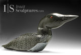SIGNATURE 23" Red Eye Loon par Jimmy Iqaluq *Plumes à épingler*